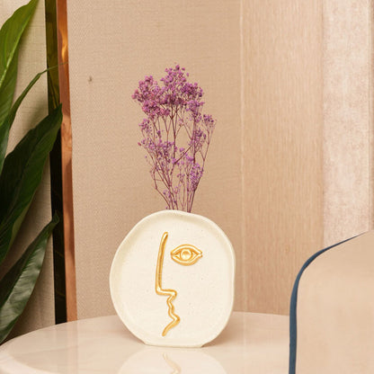 Minimalistic Faceline Vase