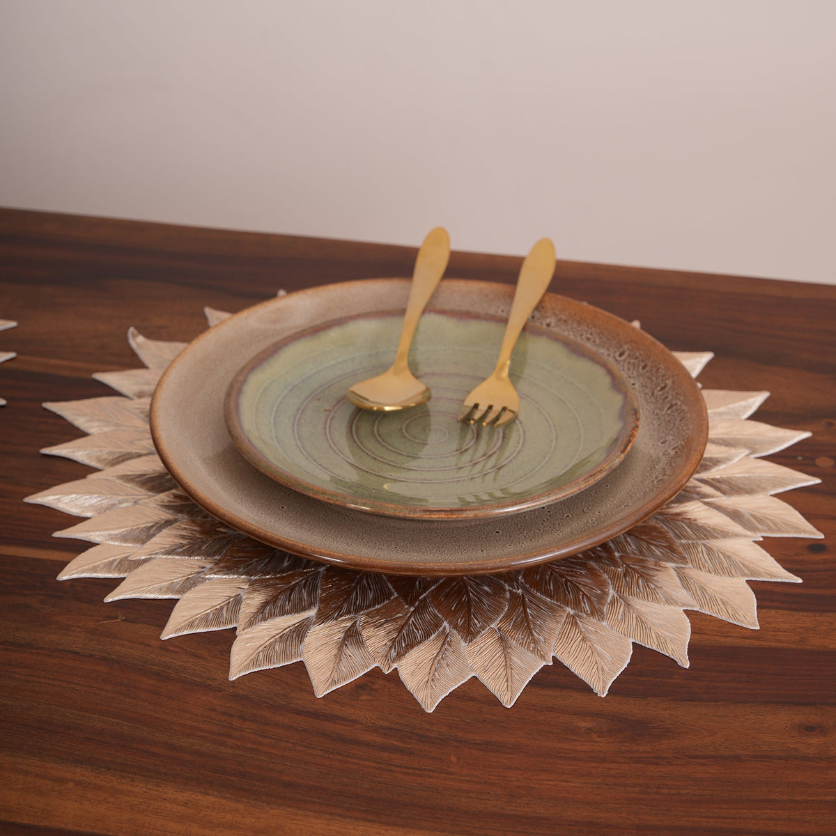 Multi-Leaf Design Placemat