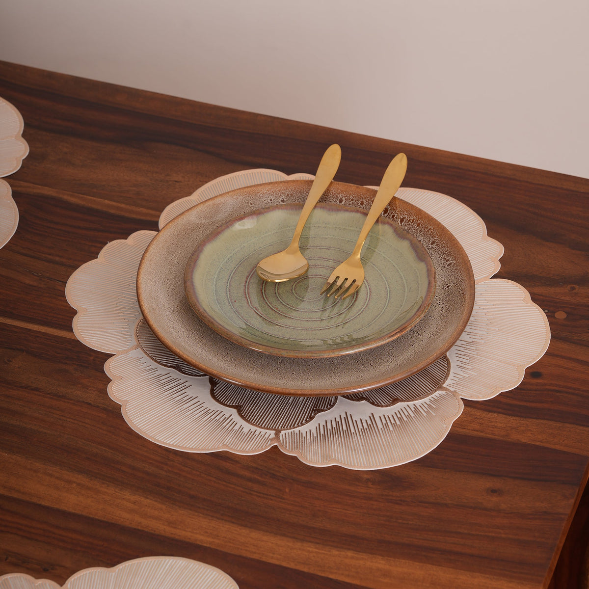 Camellia Design Placemat