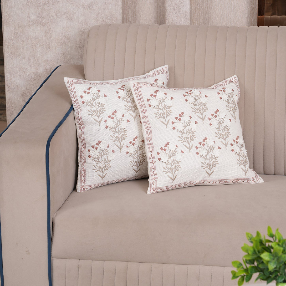 Botanical Daisy Accent Cushion Cover - Set of 2